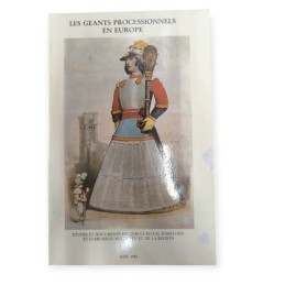 ‎Les géants processionnels...