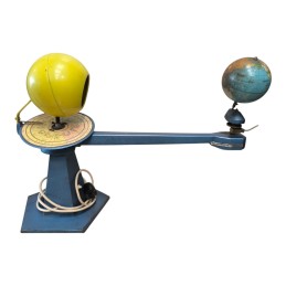 Ancien Tellurium / Planétarium