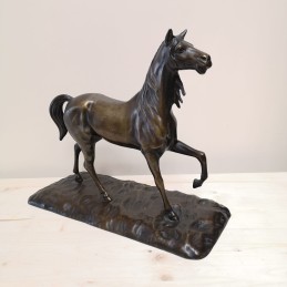 Cheval en bronze